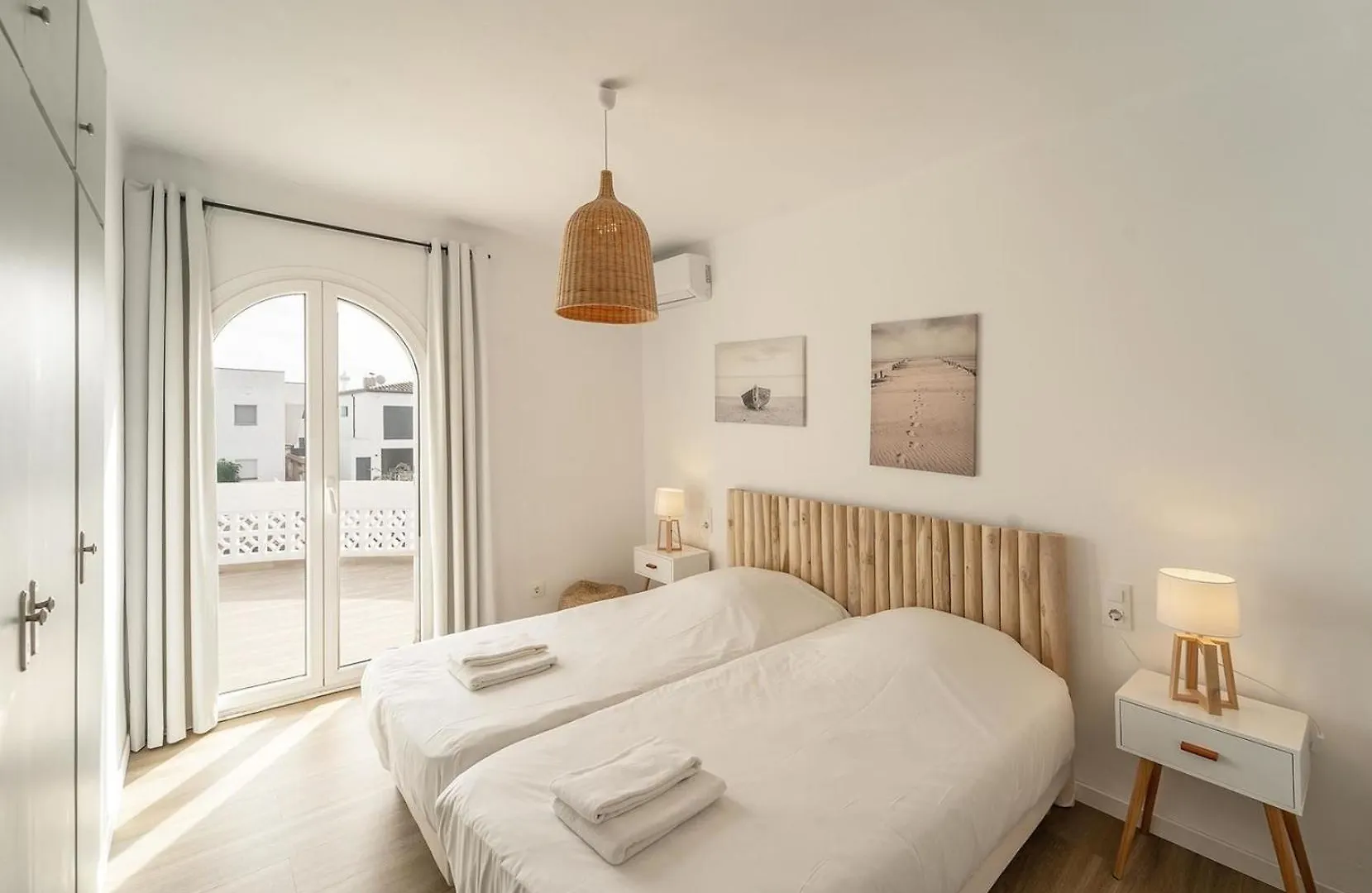 度假居 Ferienhaus Mit Privatpool Fuer 8 Personen Ca 117 Qm In Empuriabrava, Costa Brava Golf De Roses